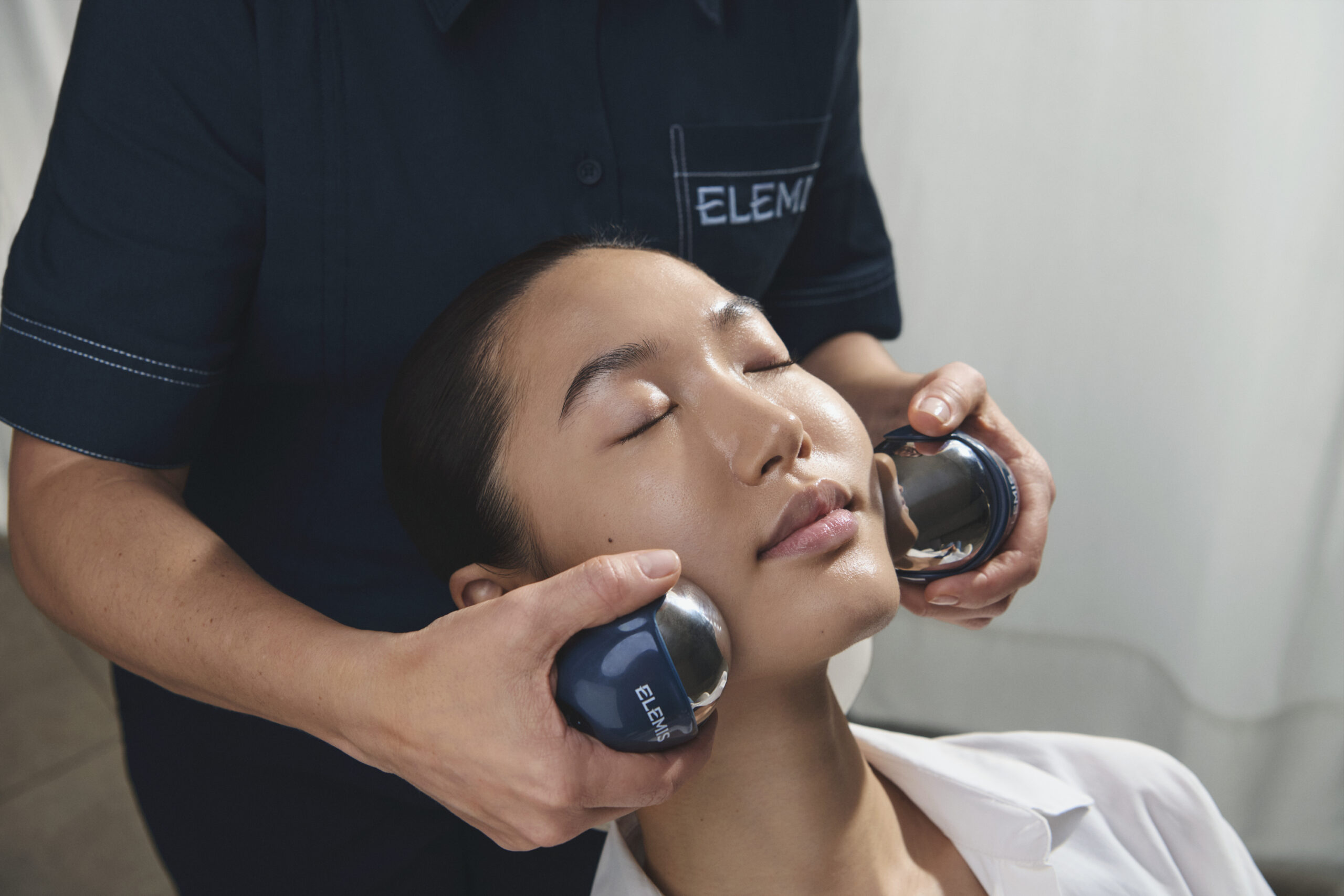 Elemis Sculpt & Contour Day Spa Experience